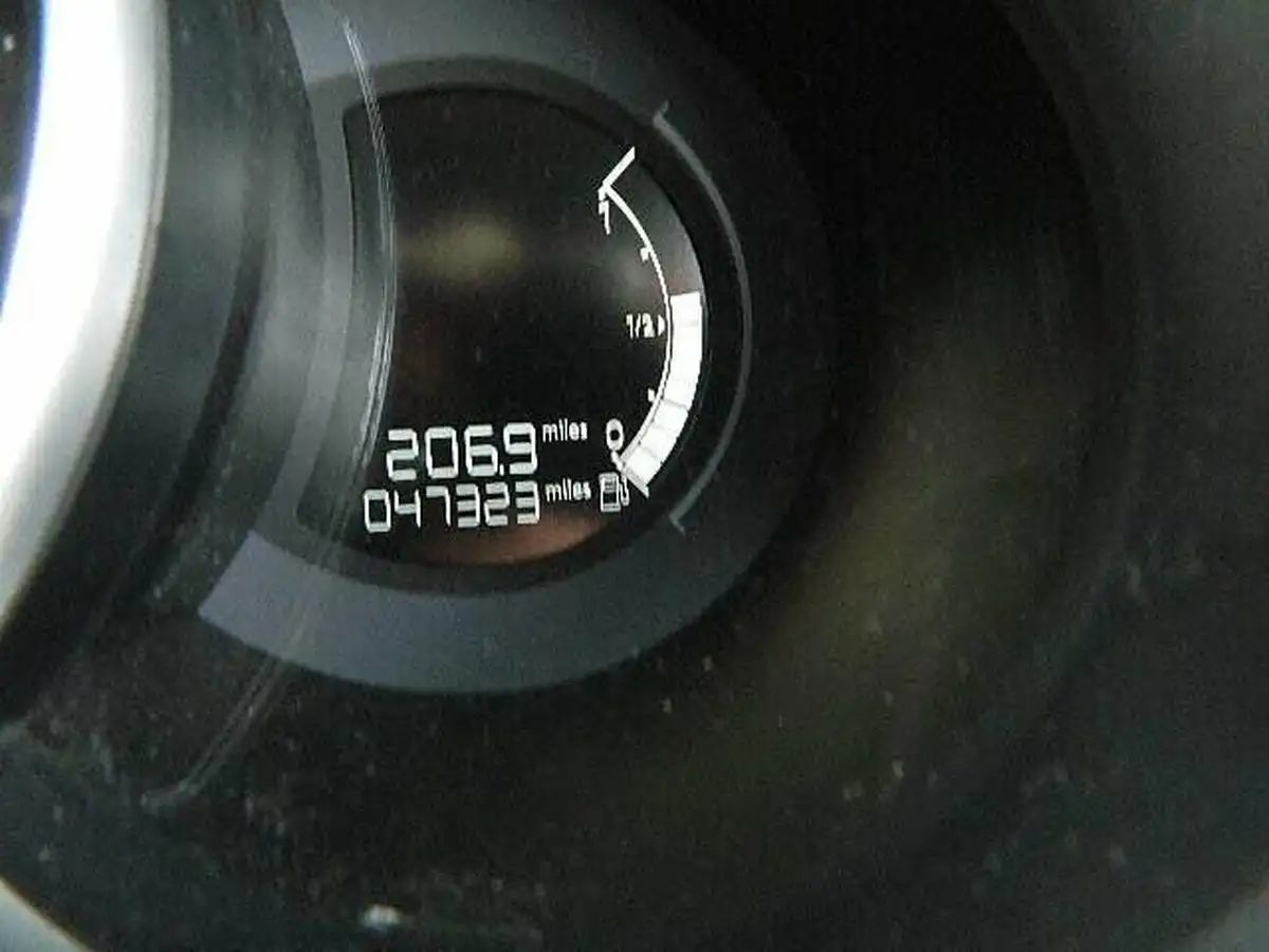 2014-citroen-ds3-16-dsire-plus-155ps-big-36