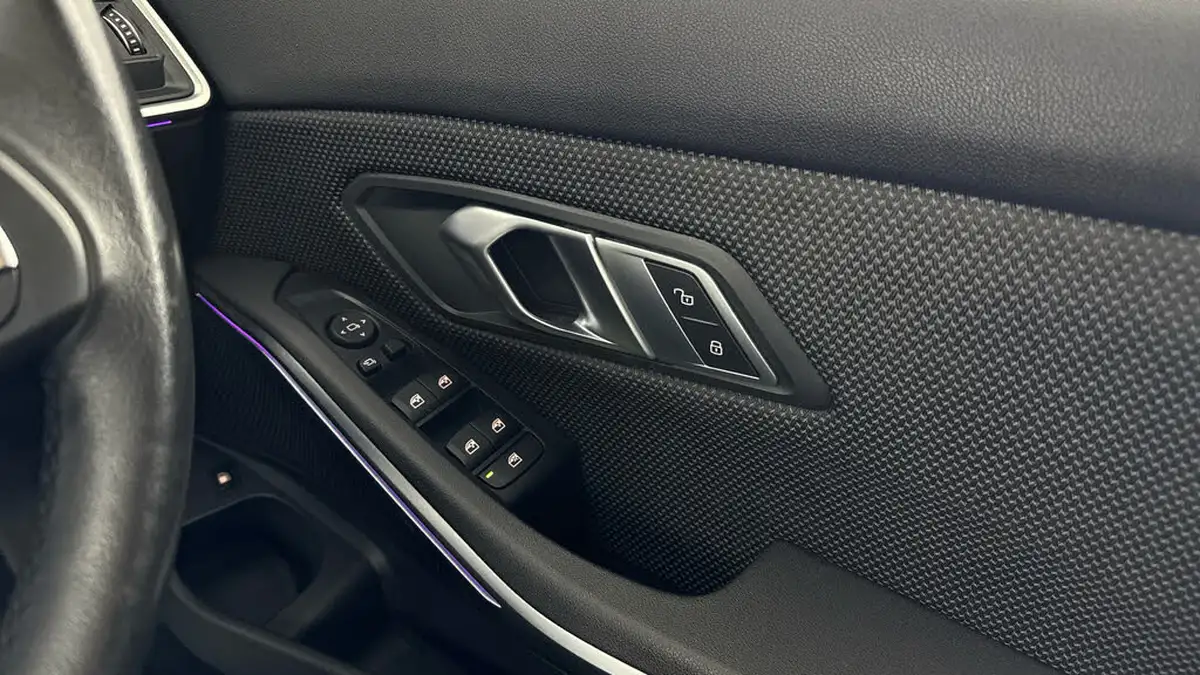 2021-bmw-3-series-20-330e-xdrive-se-pro-saloon-4d-big-22