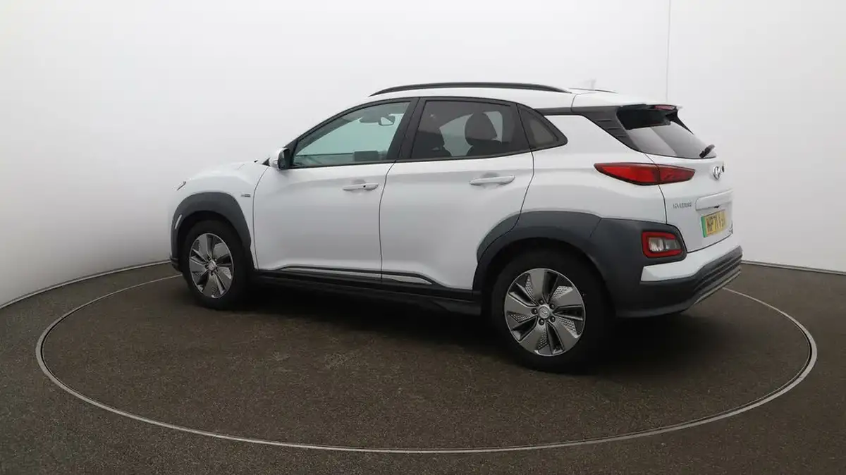 2021-hyundai-kona-e-premium-204ps-big-29