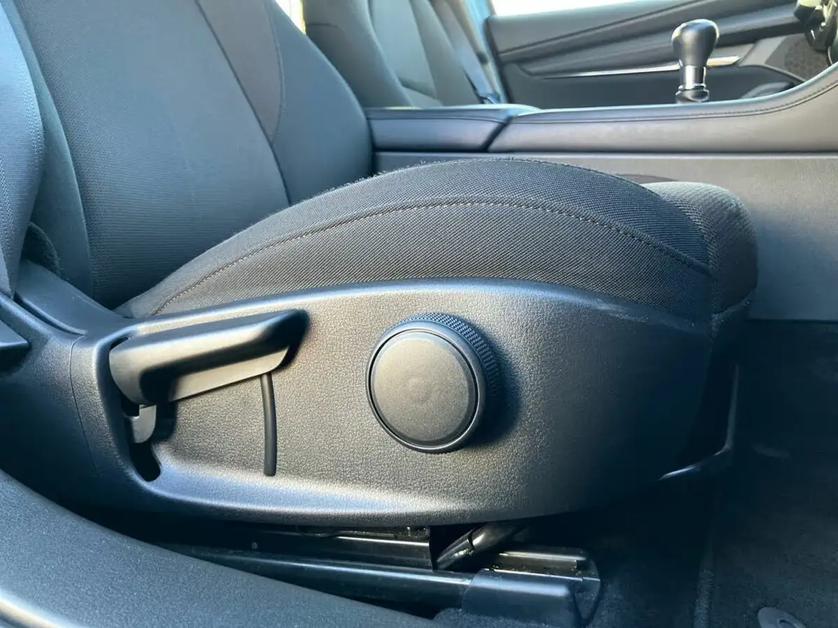 2022-mazda-mazda3-20-sport-lux-122ps-hatchback-5d-big-29