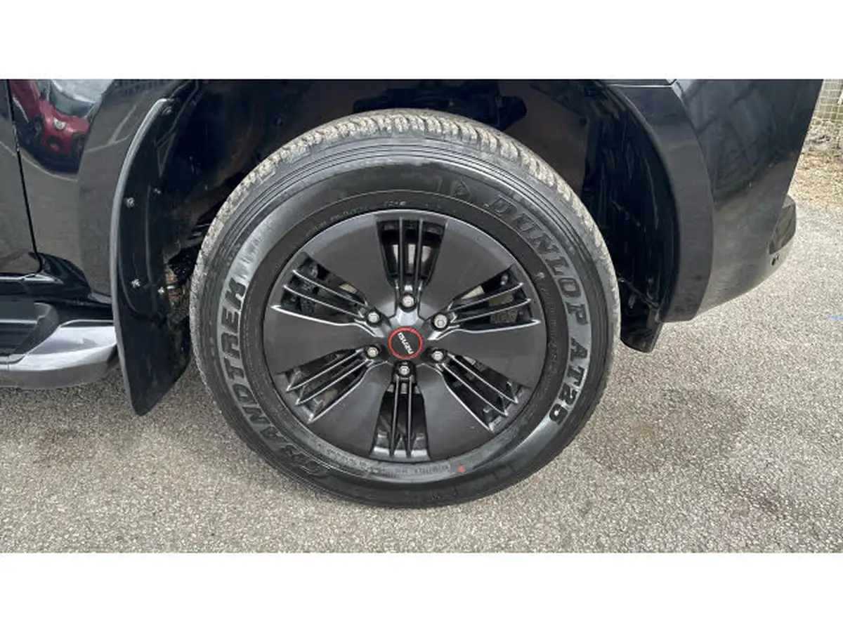 2022-isuzu-d-max-19td-v-cross-pick-up-auto-big-22