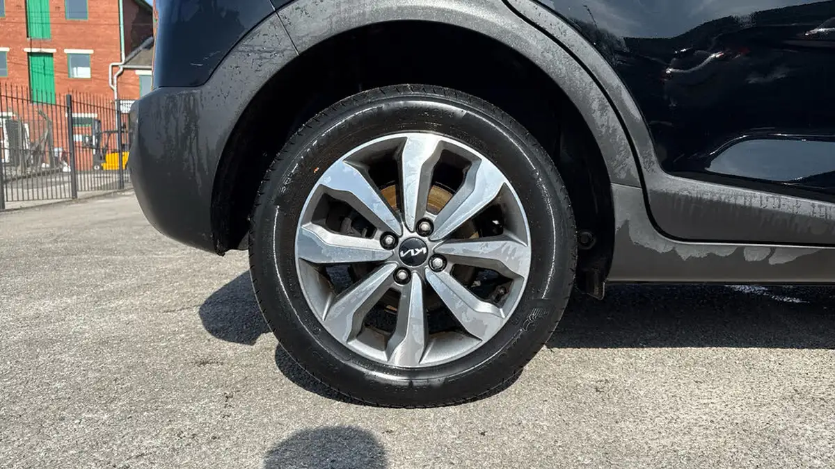 2022-kia-stonic-10-t-gdi-2-big-18