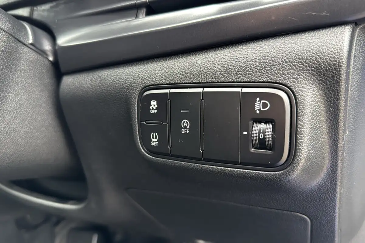 2021-hyundai-i20-10-t-gdi-se-connect-eclutch-imt-big-21