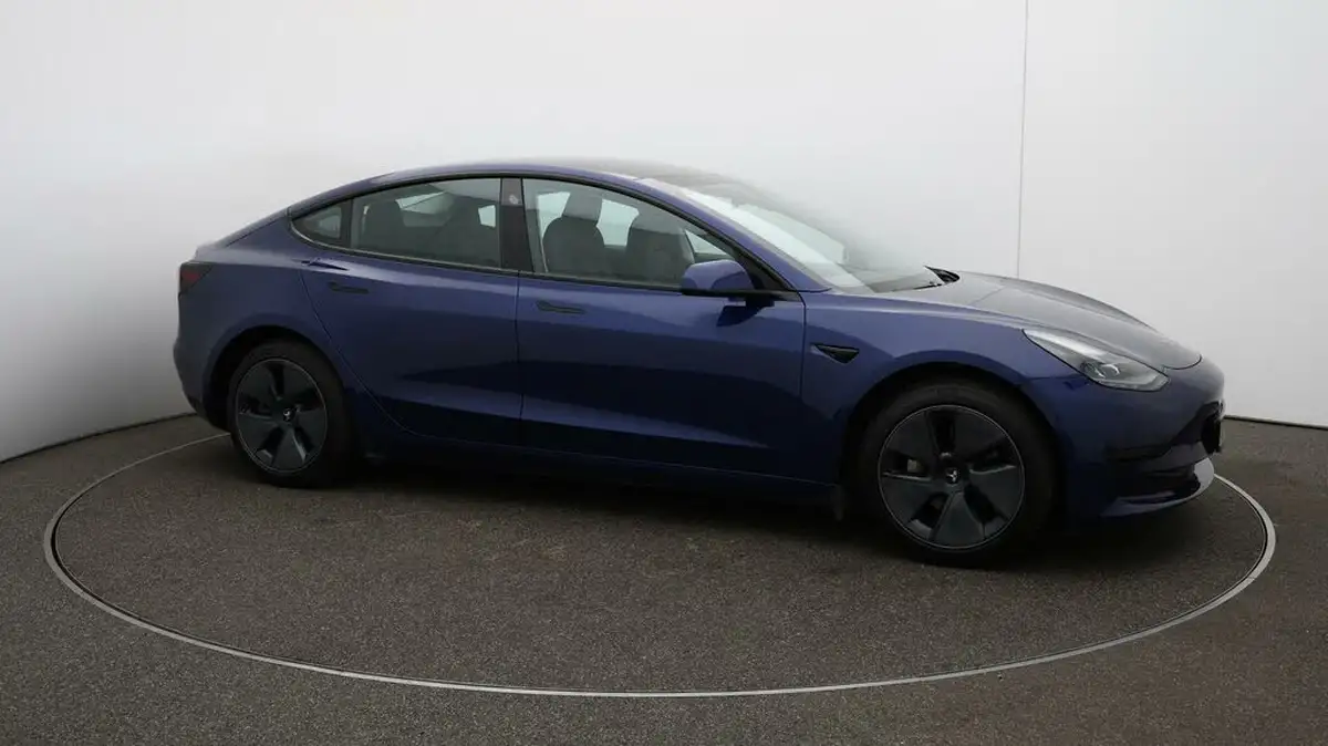 2021-tesla-model-3-e-standard-plus-big-38