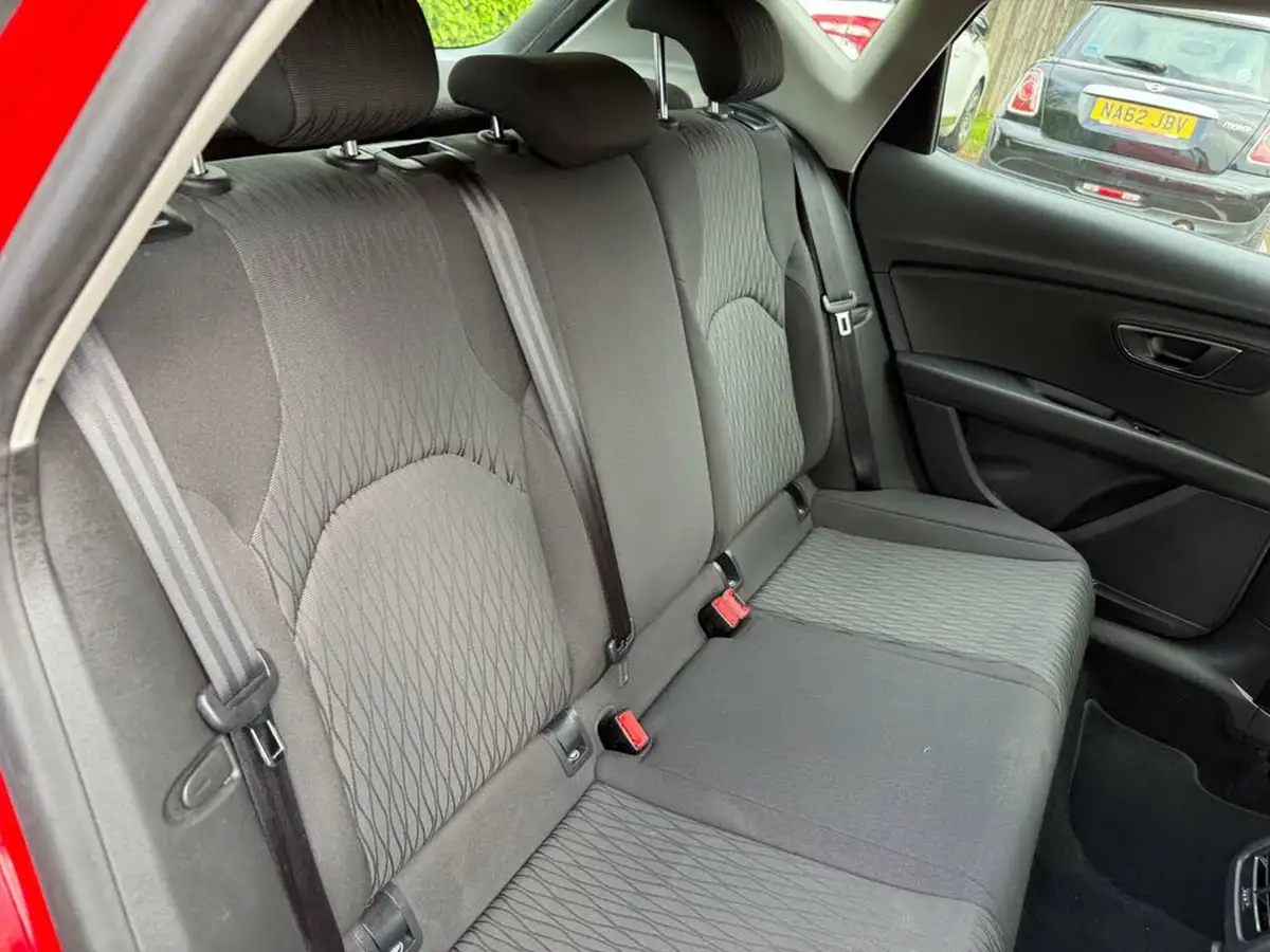 2013-seat-leon-12-se-tech-pack-ss-hatchback-5d-big-15