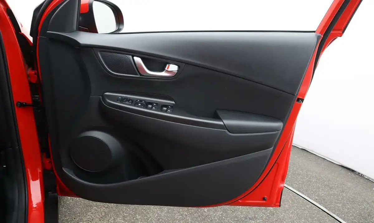 2022-hyundai-kona-10-t-gdi-se-connect-big-15