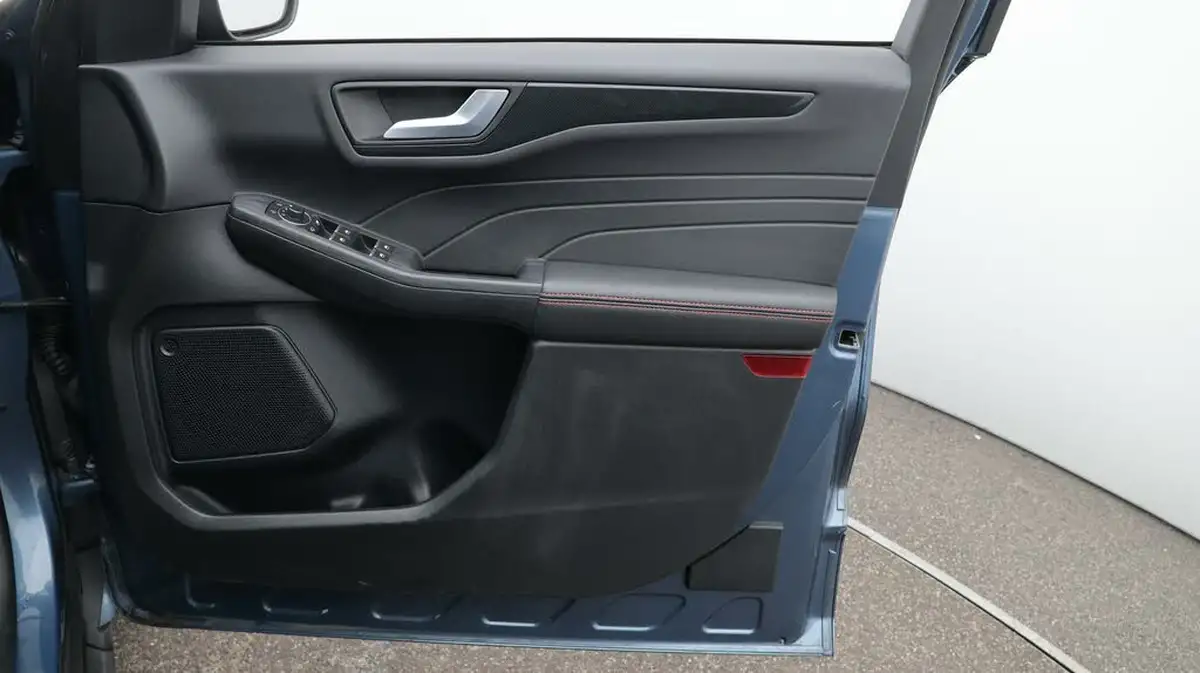 2023-ford-kuga-25t-st-line-edition-190ps-fhev-big-15