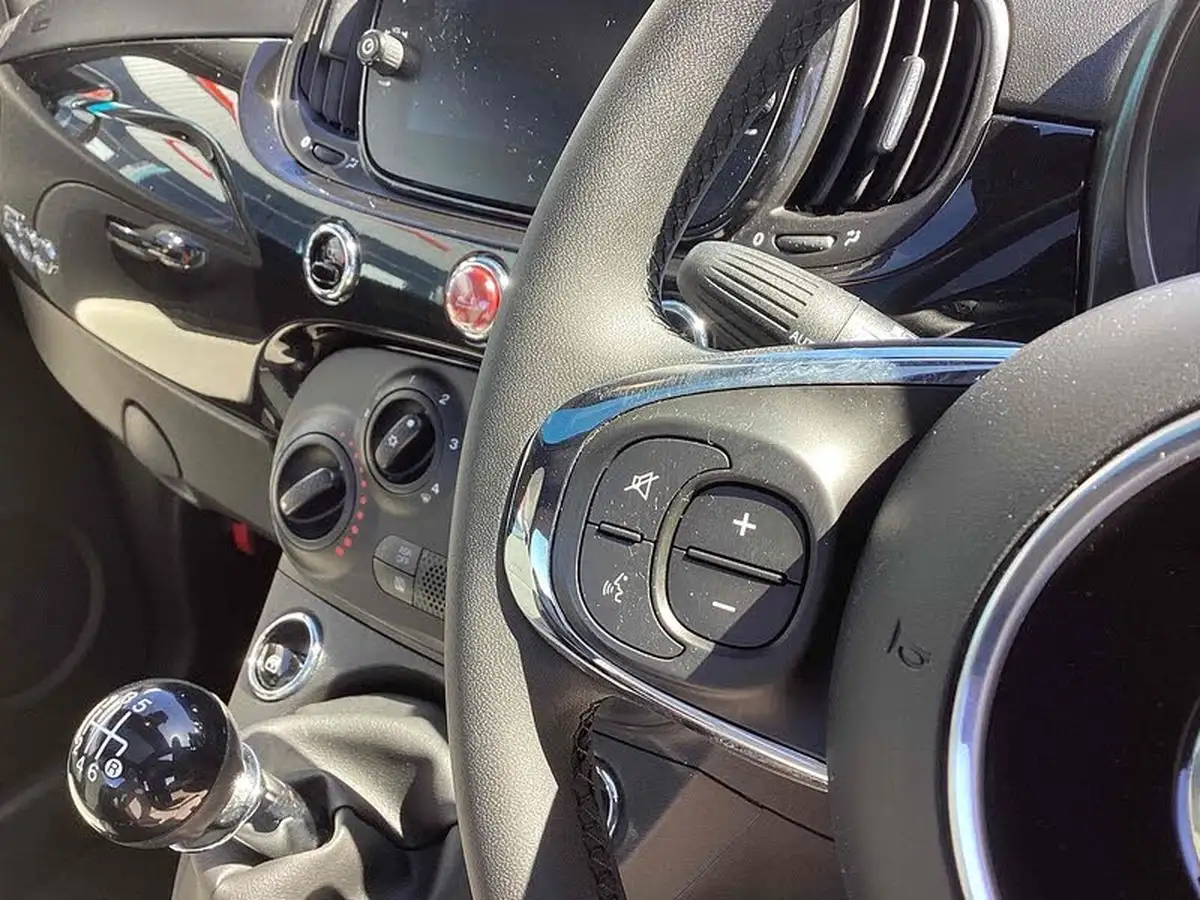 2023-fiat-500-10-dolcevita-big-20