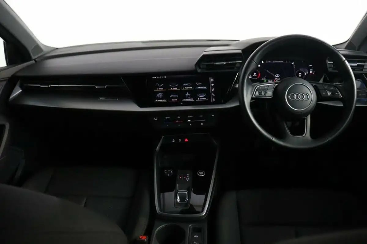 2022-audi-a3-10-30-tfsi-technik-s-tronic-big-2