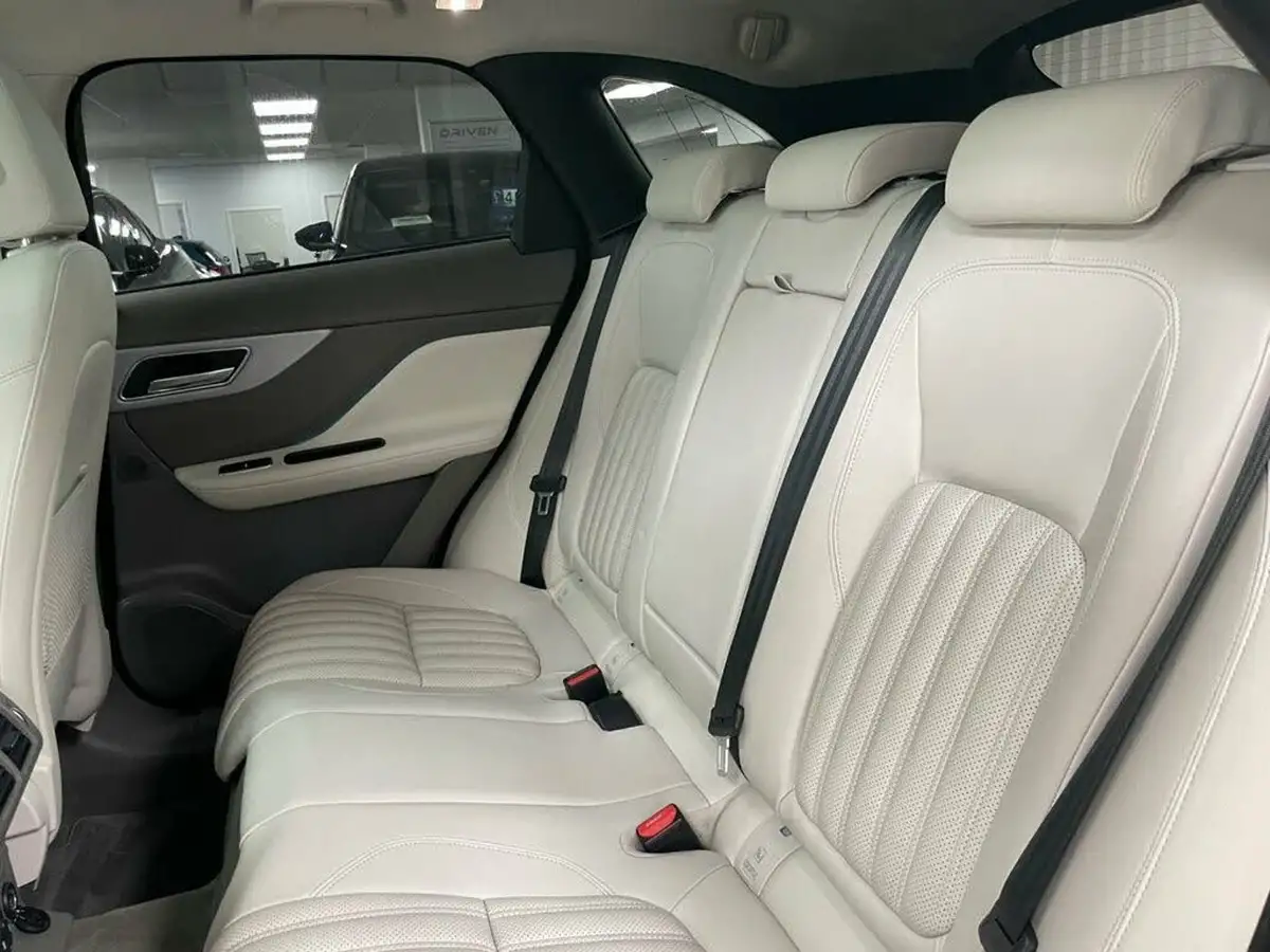 2020-jaguar-f-pace-20-i4d-portfolio-180ps-awd-auto-big-25