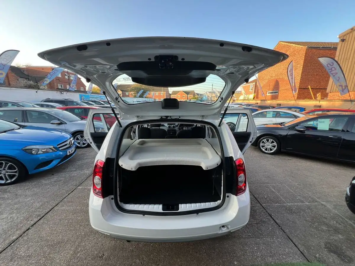 2013-dacia-duster-15d-laureate-109bhp-4x4-big-54