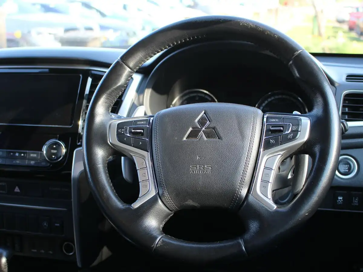 2020-mitsubishi-l200-22di-d-barbarian-auto-big-27