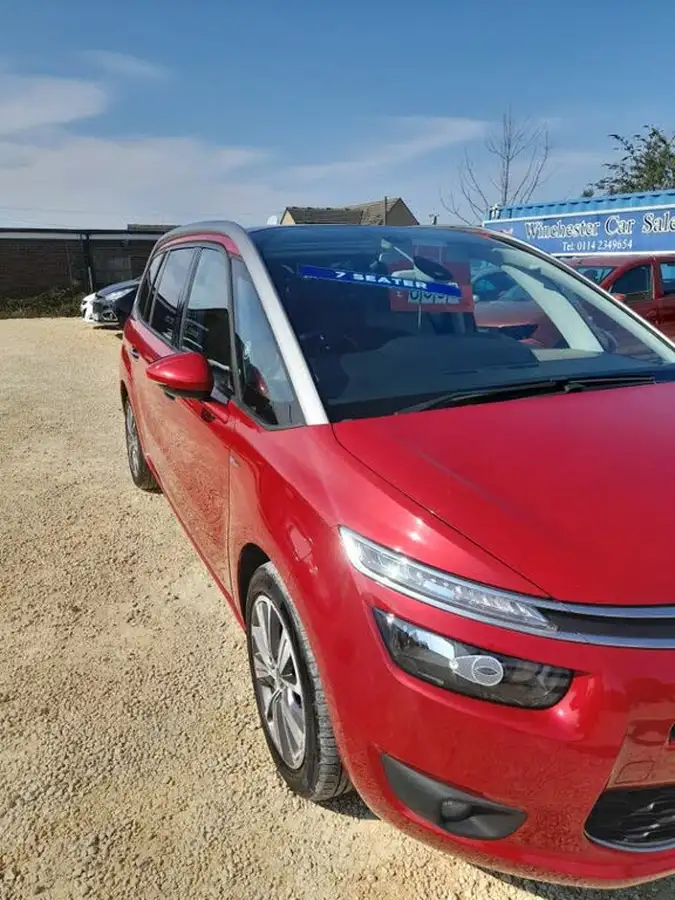 2015-citroen-grand-c4-picasso-16bluehdi-exclusive-big-2