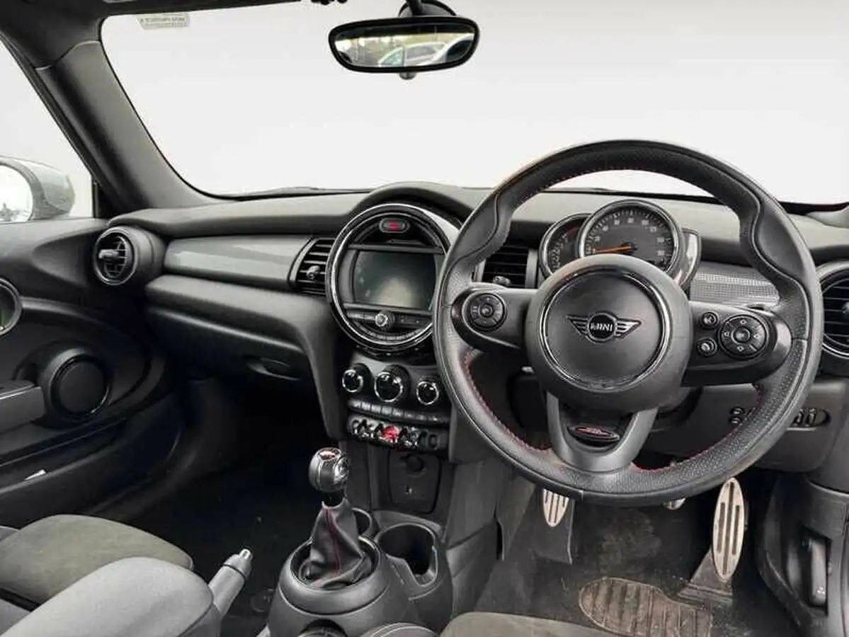 2019-mini-cooper-15-cooper-sport-hatchback-3d-big-4