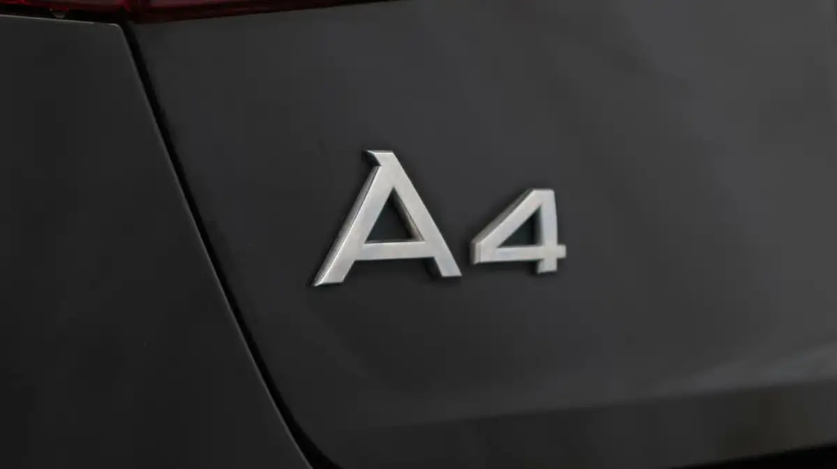 2019-audi-a4-20-40-tfsi-s-line-big-21