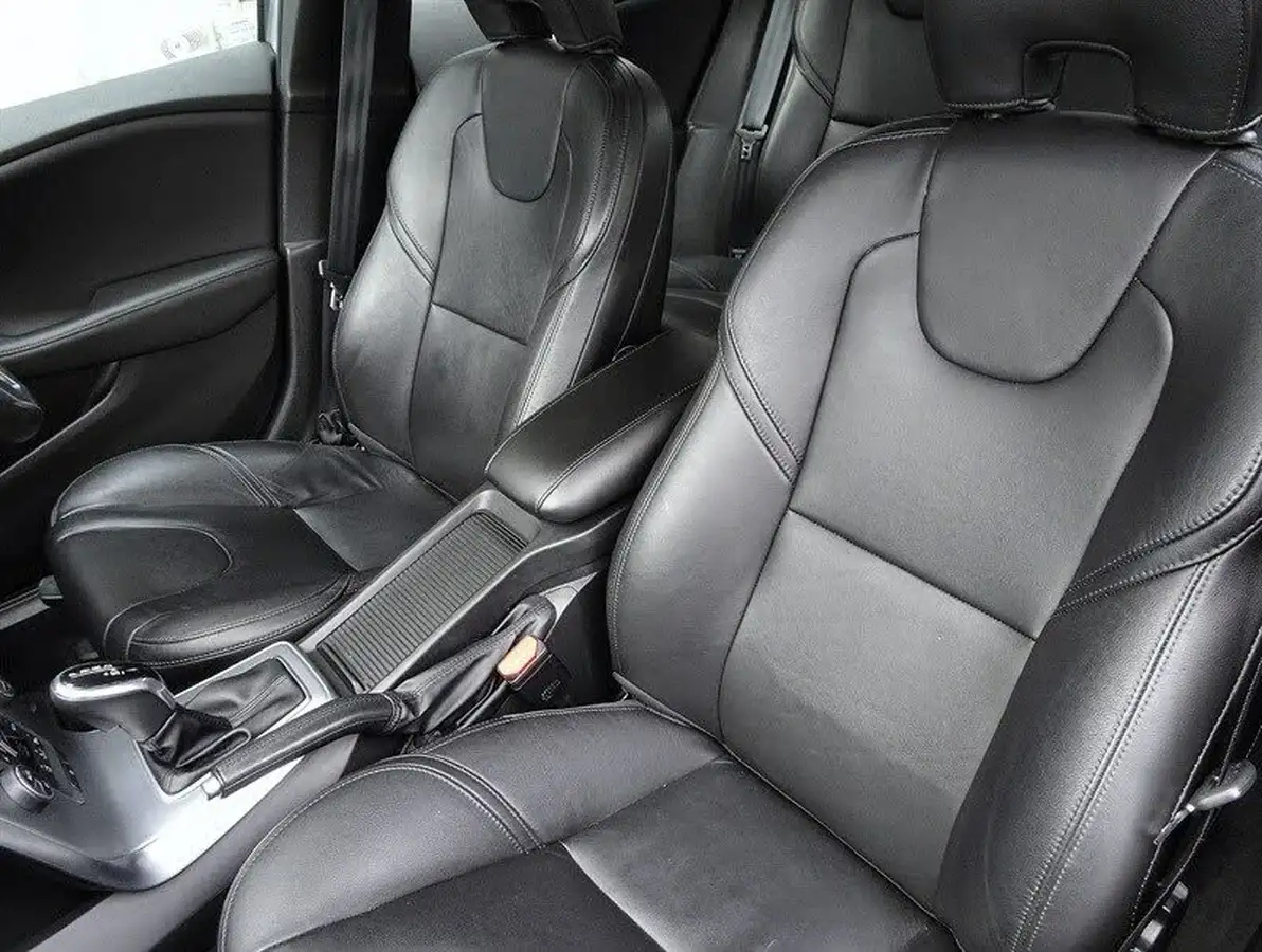 2018-volvo-v40-20td-d4-inscription-geartronic-big-15