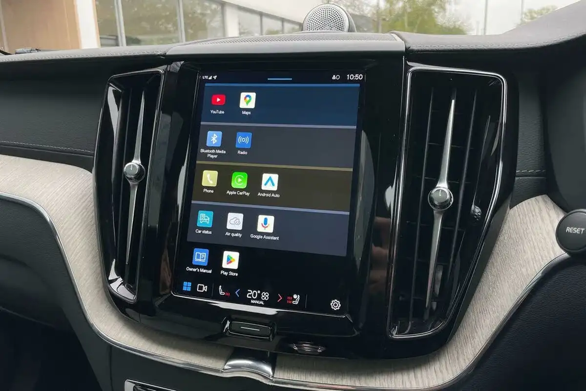 2023-volvo-xc60-20-t8-ultimate-dark-big-43