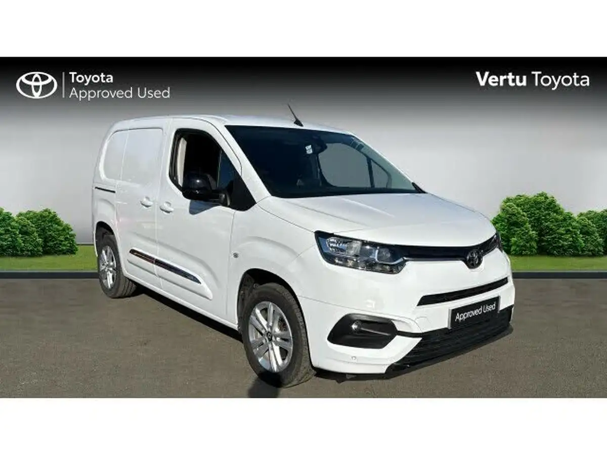 2023-toyota-proace-city-15d-design-100hpeu6d-big-0