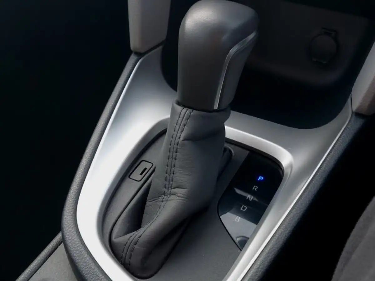 2021-toyota-yaris-cross-15-vvt-i-icon-big-17