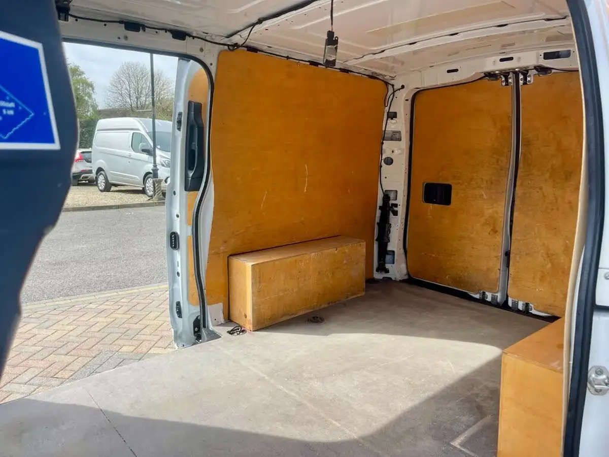 2021-mercedes-benz-vito-18-cdi-114-progressive-l2-panel-big-43
