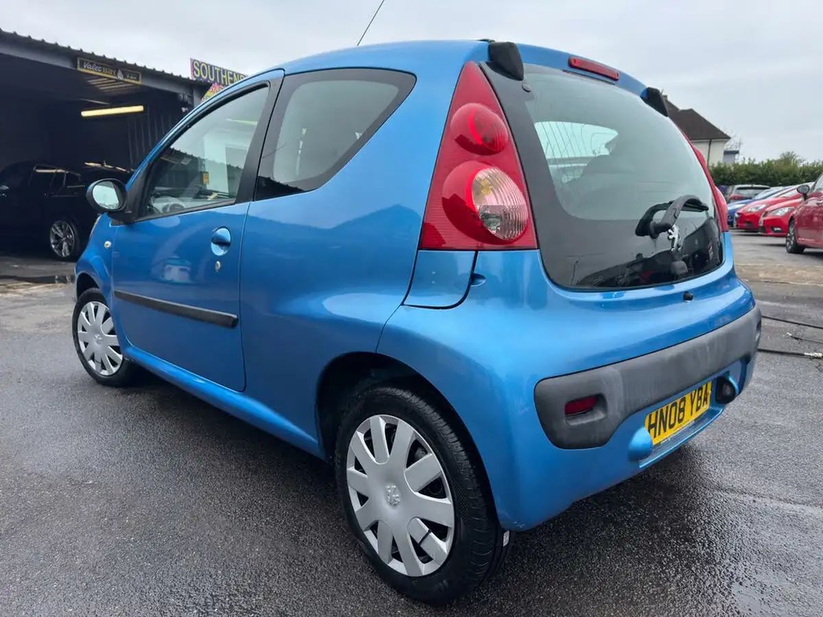 2008-peugeot-107-10-urban-3d-big-2