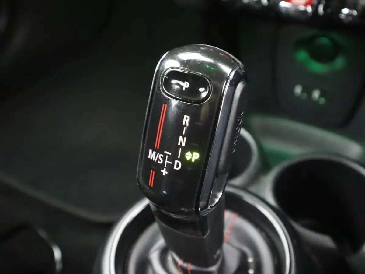 2018-mini-cooper-20-cooper-s-series-ii-chiliss-hatchback-5d-sport-auto-big-21