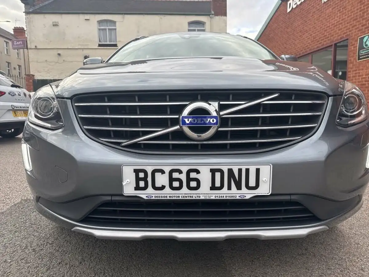 2017-volvo-xc60-20td-d4-se-lux-geartronic-big-41