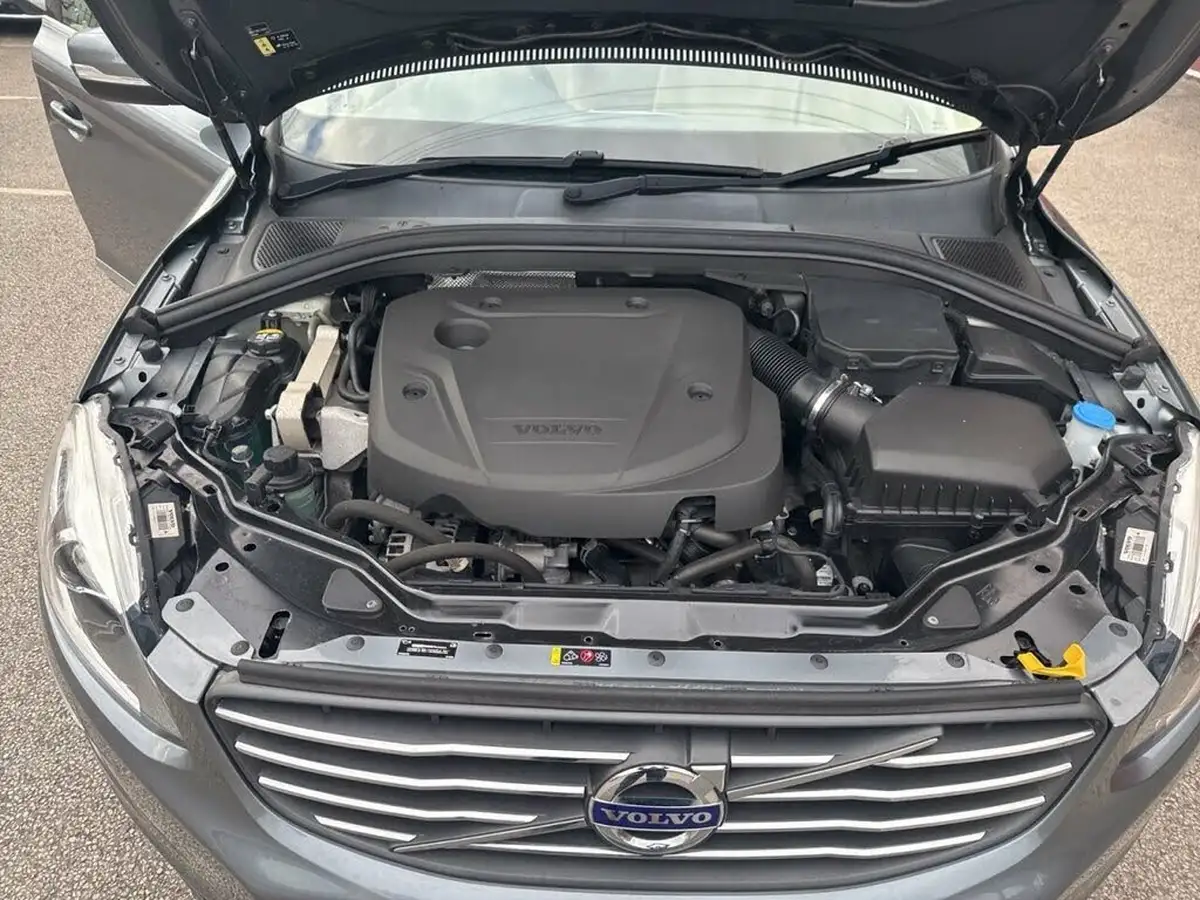 2017-volvo-xc60-20td-d4-se-lux-geartronic-big-20