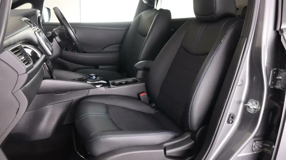2021-nissan-leaf-e-n-connecta-big-13