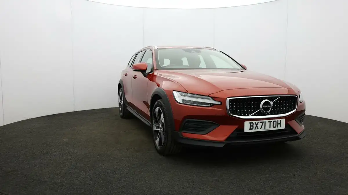 2021-volvo-v60-20td-b4-cross-country-big-39