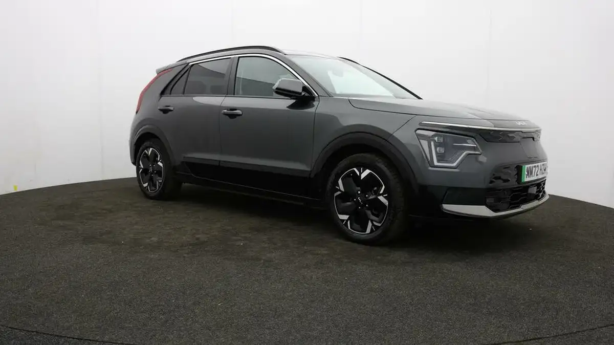 2023-kia-niro-ev-e-4-big-38