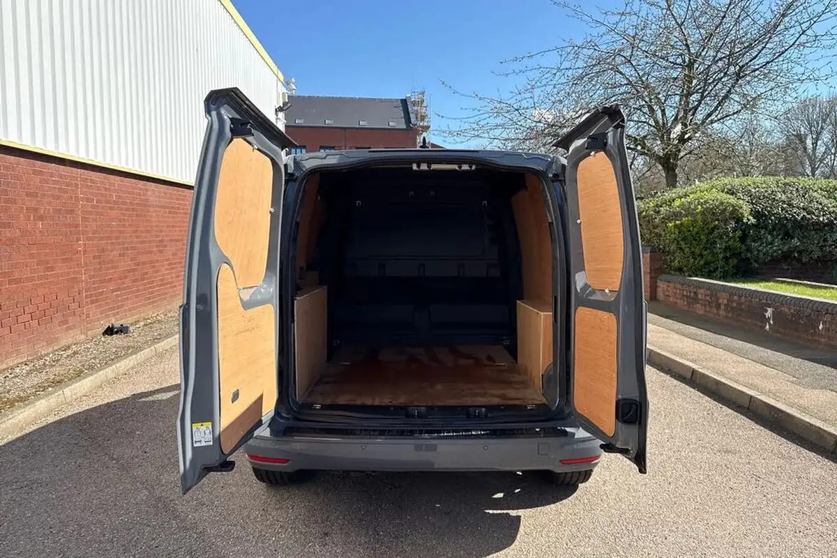 2023-volkswagen-caddy-20tdi-c20-cargo-commerce-pro-122pseu6d-big-42