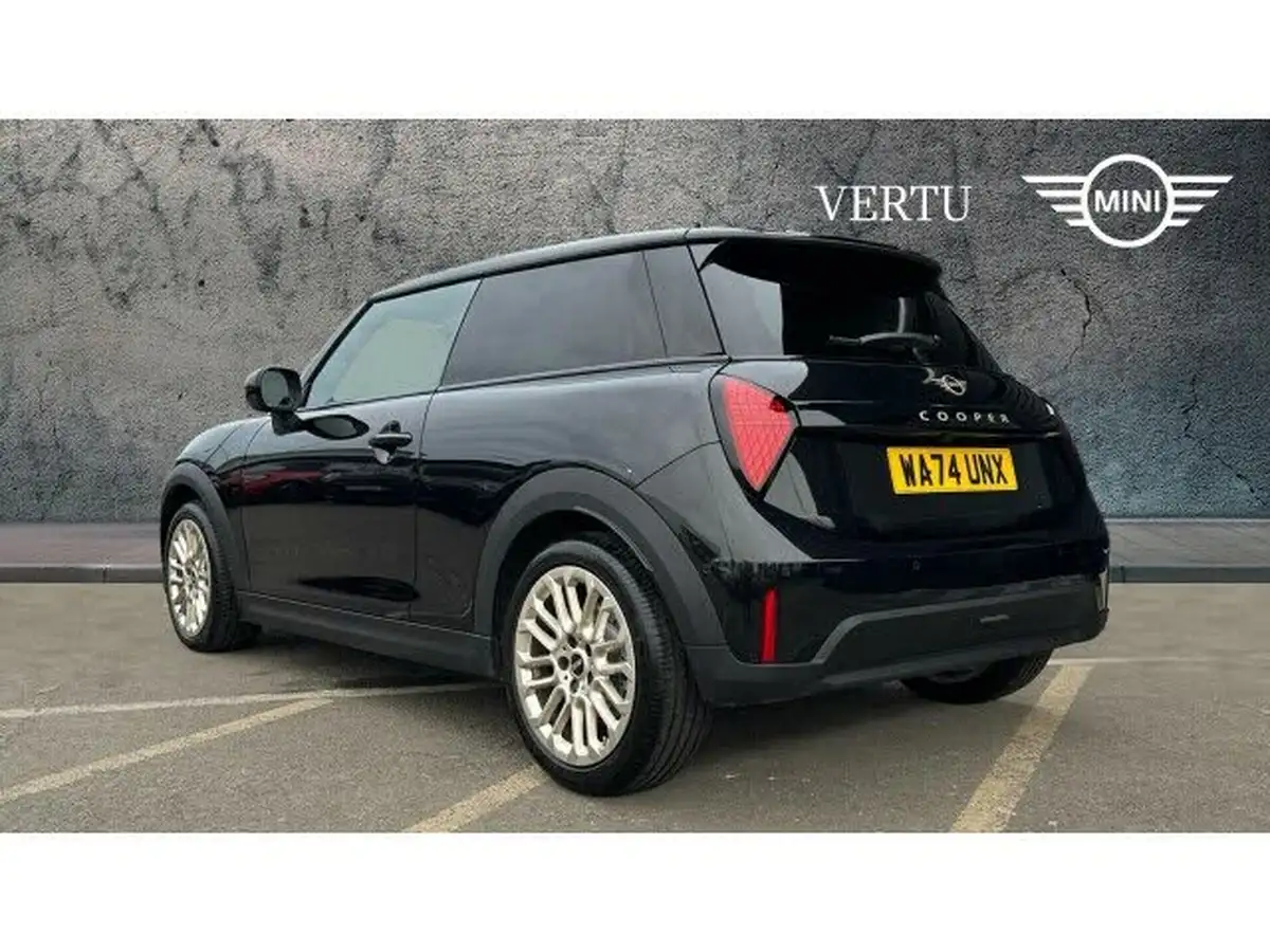 2024-mini-cooper-15-cooper-c-exclusive-3d-big-1