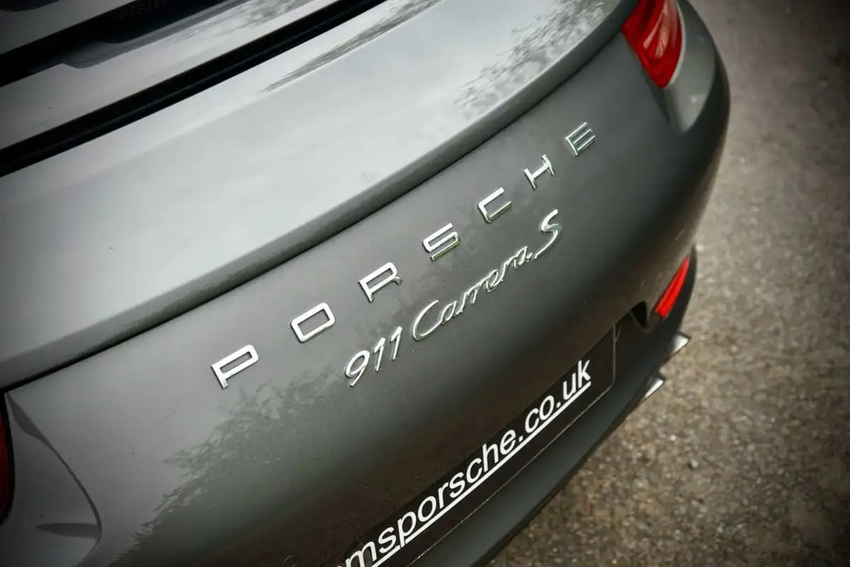 2012-porsche-911-38-carrera-s-400bhp-coupe-pdk-big-31