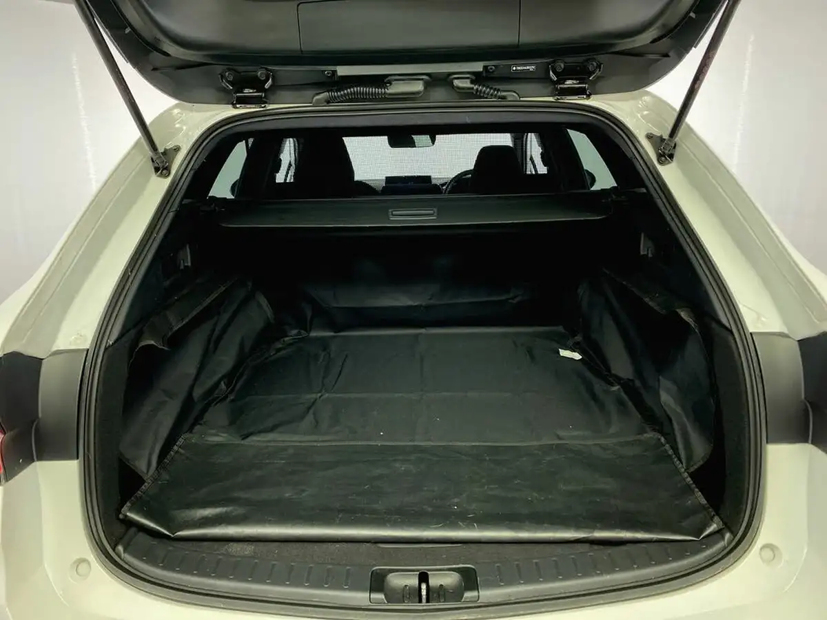 2023-suzuki-swace-18-motion-big-26