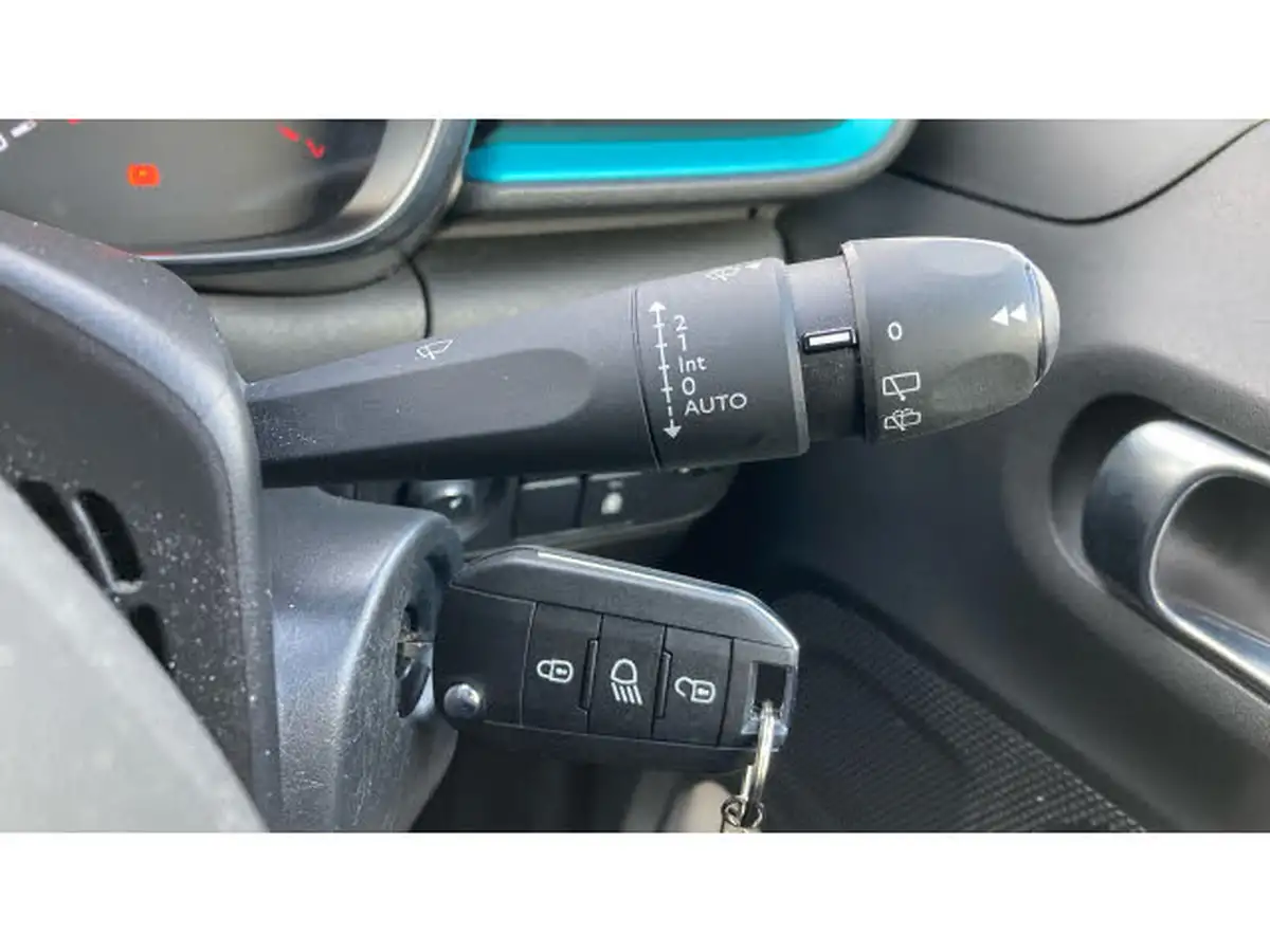 2022-citroen-c3-12-puretech-shine-plus-110ps-ss-eat6-big-30