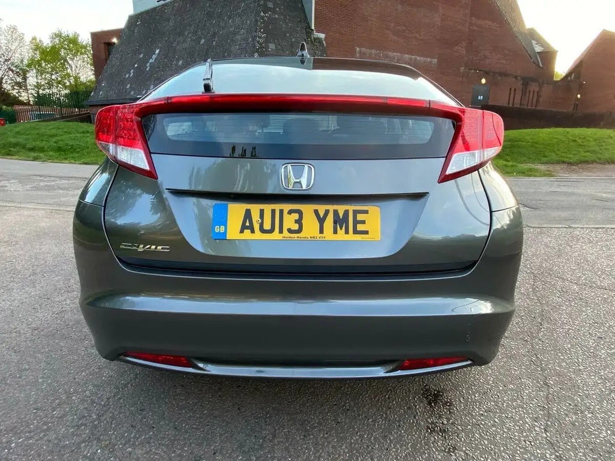 2013-honda-civic-18-es-auto-big-11