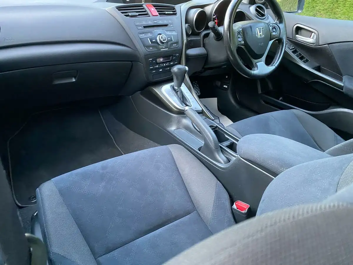 2013-honda-civic-18-es-auto-big-35