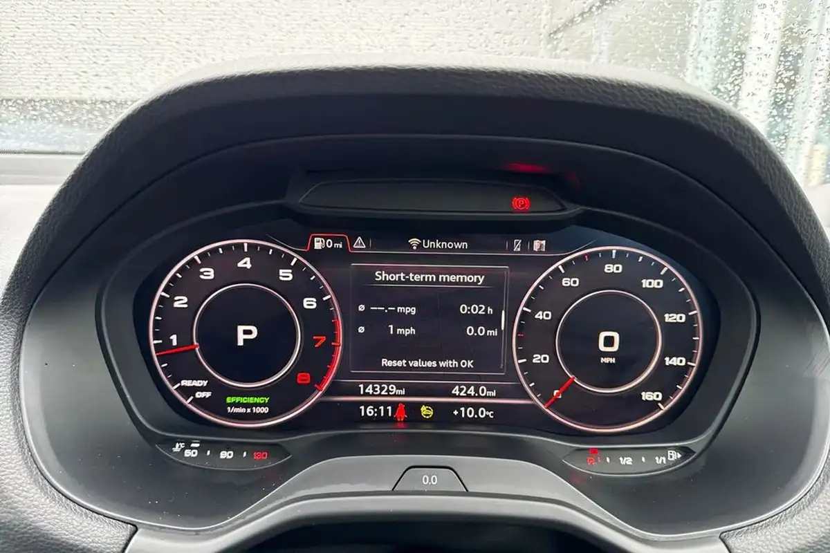 2023-audi-q2-15-35-tfsi-s-line-tronic-big-49