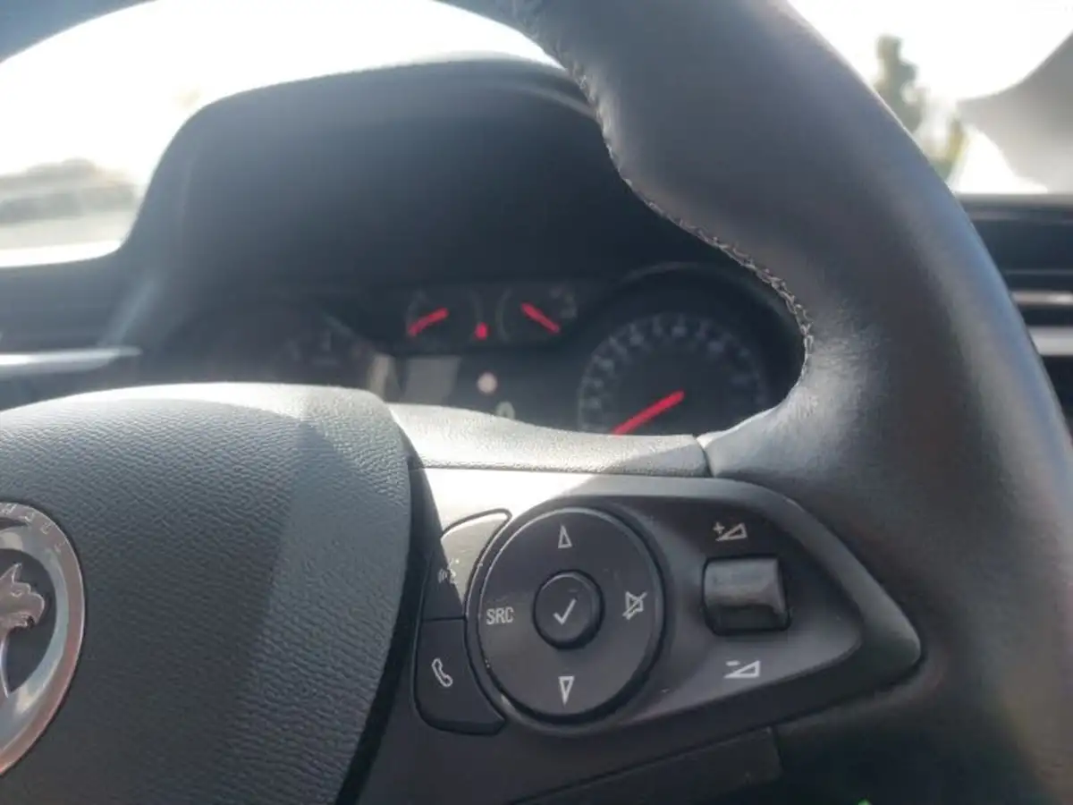 2022-vauxhall-corsa-12-turbo-se-edition-big-17