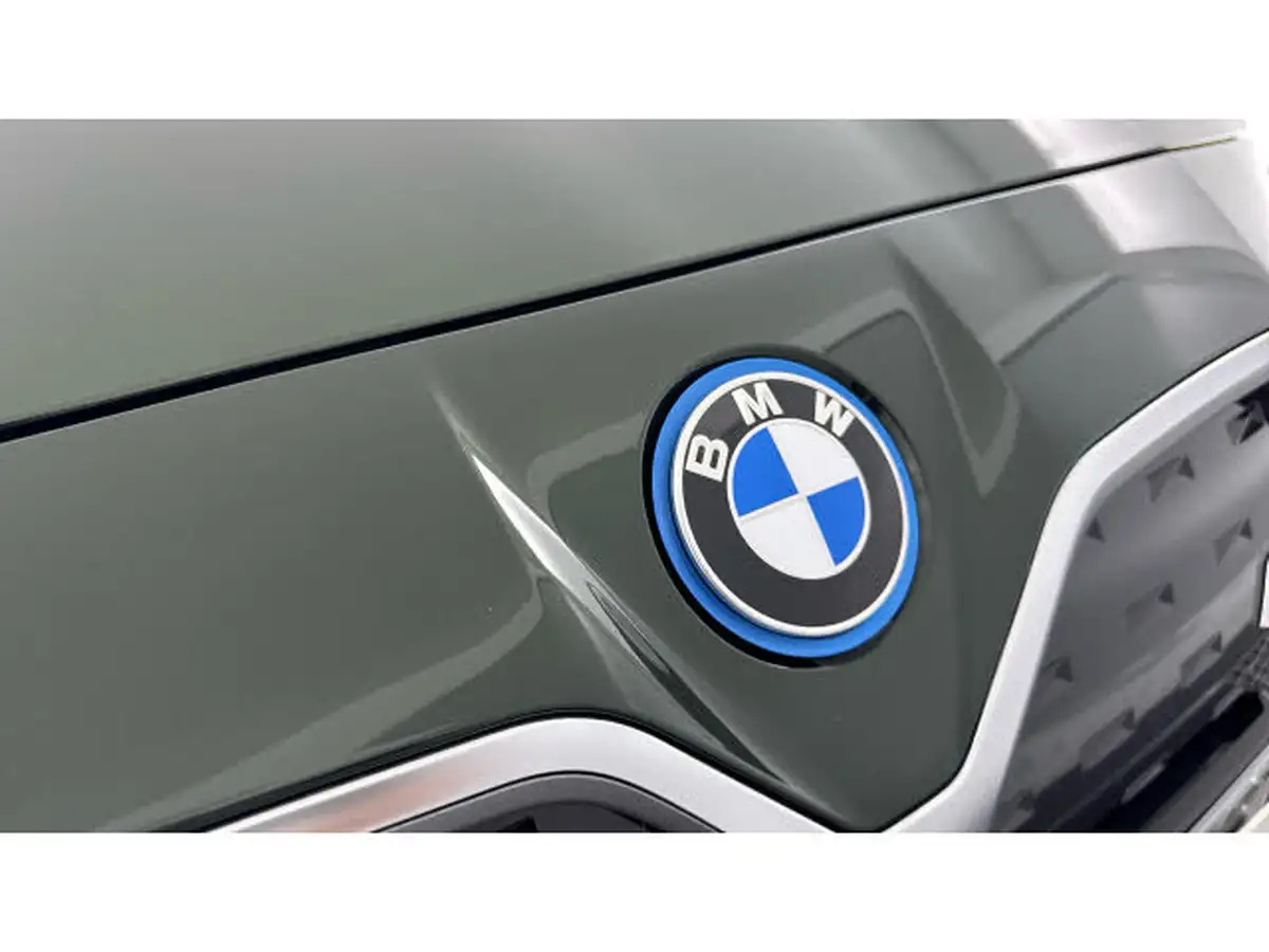 2024-bmw-i4-e-edrive35-sport-big-20