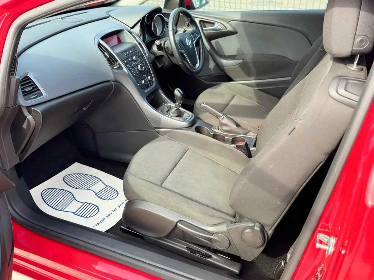 2015-vauxhall-gtc-20cdti-limited-edition-16v-ss-big-30