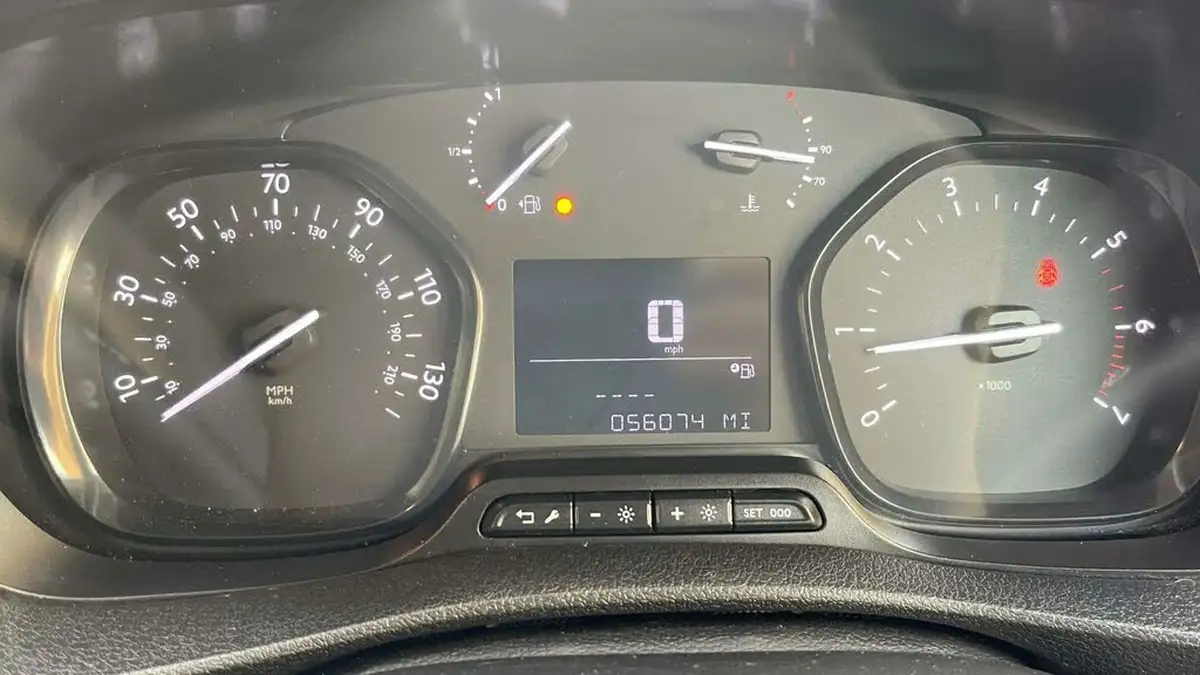 2019-citroen-dispatch-16bluehdi-x-m-1000-115pseu6-ss-big-18