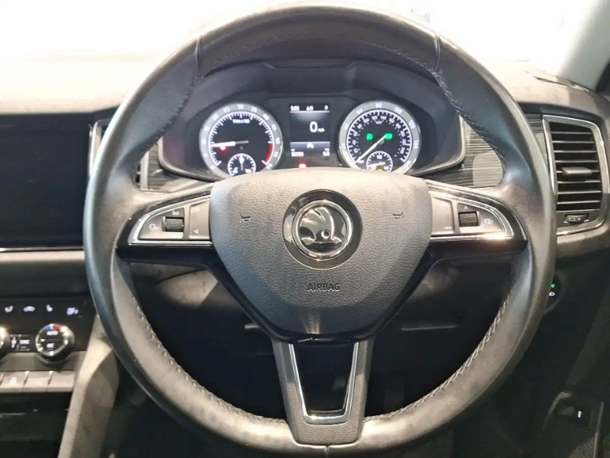 2020-skoda-kodiaq-20tdi-se-l-150ps-4x4-scr-dsg-big-9