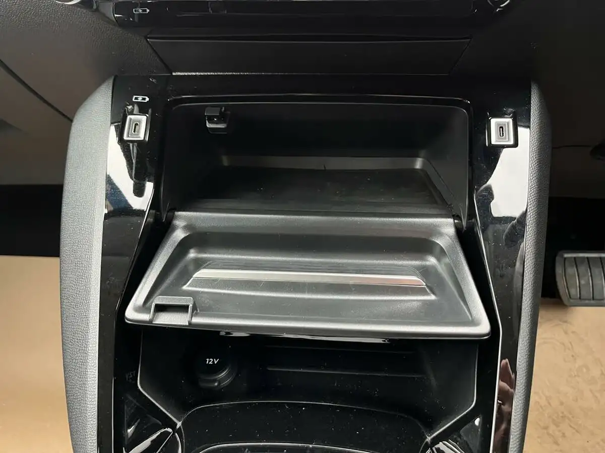 2024-peugeot-208-12-puretech-allure-hybrid-e-dsc6-big-30