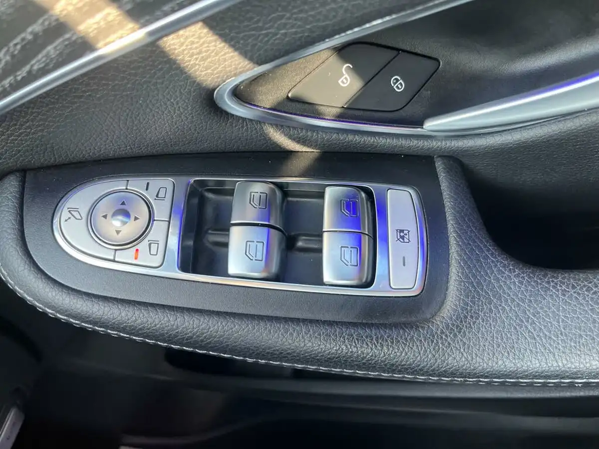 2020-mercedes-benz-c-class-20d-c220d-amg-line-premiumss-saloon-4d-big-27
