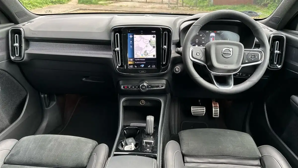 2022-volvo-xc40-15-t5-r-design-pro-big-4