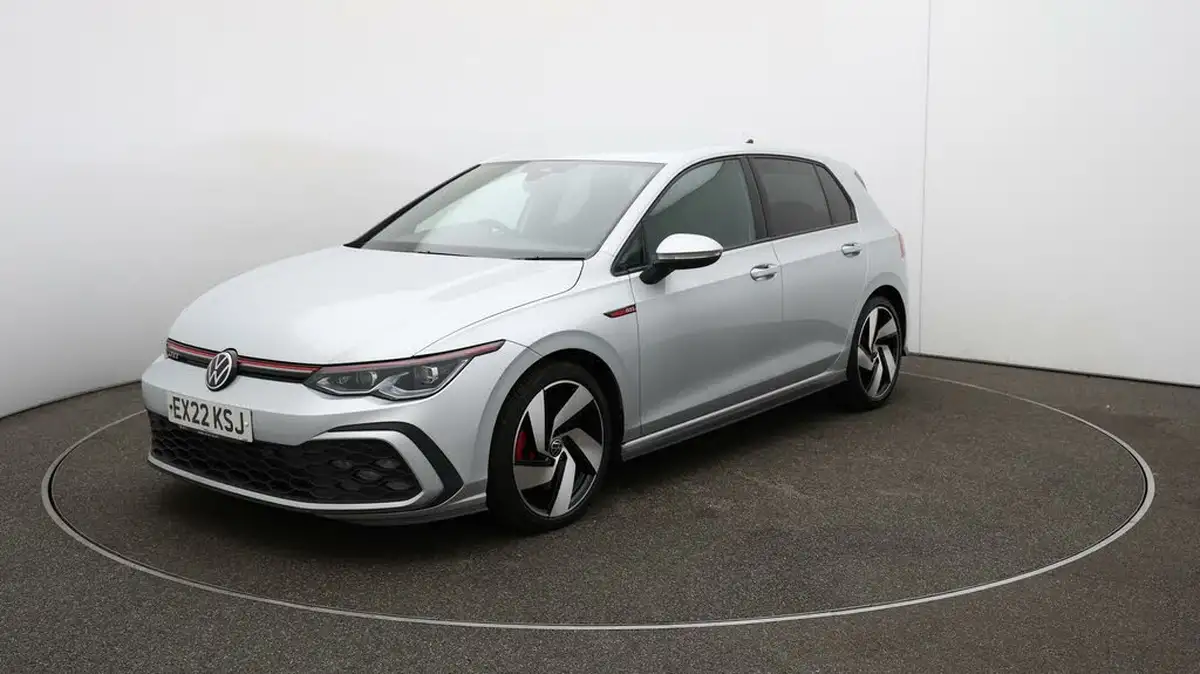 2022-volkswagen-golf-20-tsi-gti-dsg-big-3