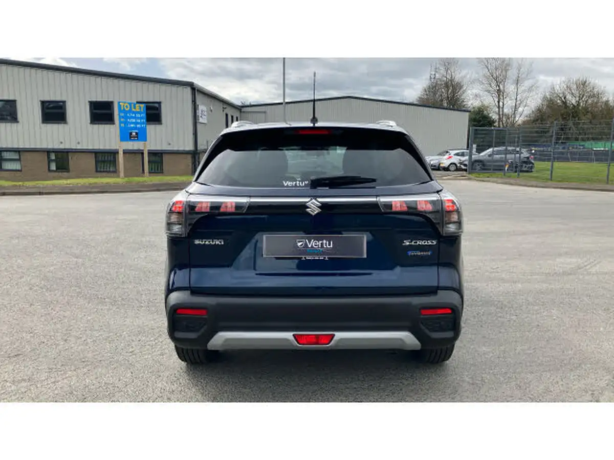 2023-suzuki-s-cross-15-motion-big-27