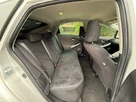 2014-toyota-prius-small-34